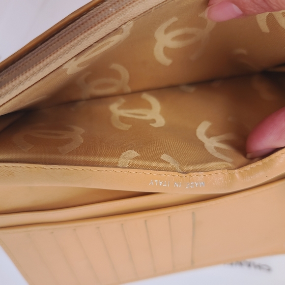 CHANEL Cambon Quilted Yen Light Brown Long Wallet - Picture 12 of 15